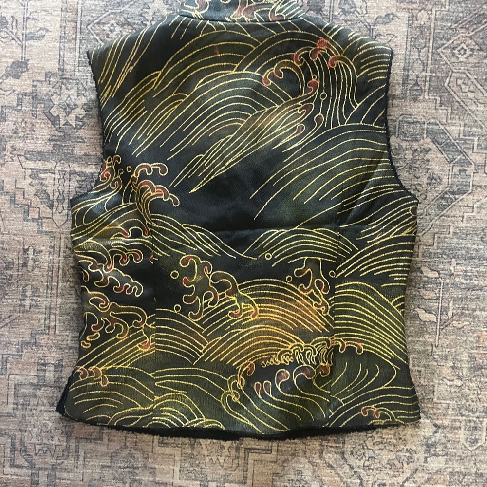 Vintage Asian Style fleece lined Black and Gold Patterned Vest - Picture 9 of 15